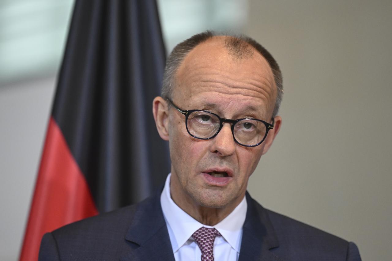 BERLIN, GERMANY - MAY 28: Ukrainian President Volodymyr Zelenskyy (not seen) and German Chancellor Friedrich Merz hold a joint press conference in Berlin, Germany on May 28, 2025. ( Halil Sa??rkaya - Anadolu Agency )