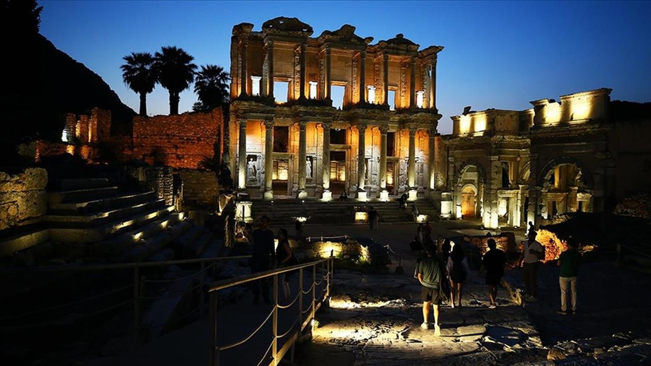 Visitors walk through the ancient city of Ephesus under the stars, now illuminated for night access as part of Türkiye’s extended museum hours, Izmir, Türkiye, May 2, 2024. (AA Photo)