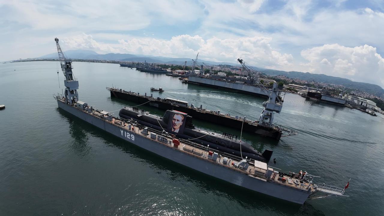Reis-class submarine TCG Muratreis enters water at Golcuk Naval Shipyard