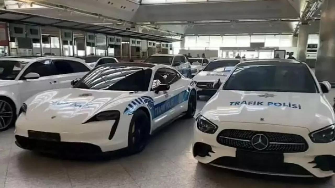 Following the detection of tax evasion by social media influencers, the confiscated vehicles were handed over to the police force. December 2023. (Photo: AA)