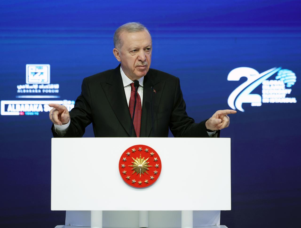 Turkish President Recep Tayyip Erdogan delivers a speech as he attends the 2nd Istanbul World Islamic Economy Summit at Istanbul Financial Center in Istanbul, Türkiye on May 30, 2025. (AA Photo)
