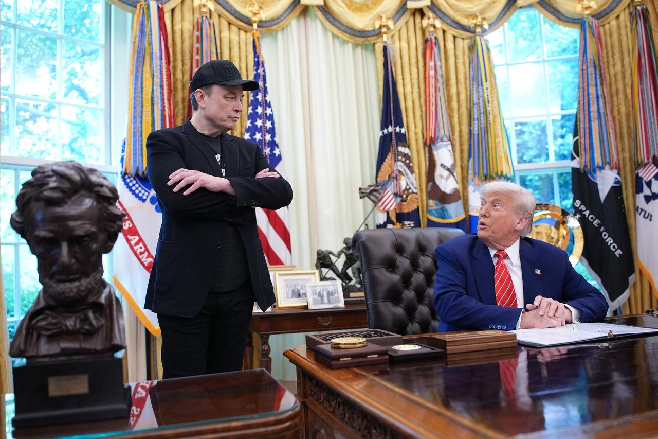 WASHINGTON, DC - MAY 30: U.S. President Donald Trump, joined by Tesla CEO Elon Musk, speaks to reporters in the Oval Office of the White House on May 30, 2025 in Washington, DC. Musk, who served as an adviser to Trump and led the Department of Government Efficiency, announced he would leave his role in the Trump administration to refocus on his businesses.   Kevin Dietsch/Getty Images/AFP (Photo by Kevin Dietsch / GETTY IMAGES NORTH AMERICA / Getty Images via AFP)