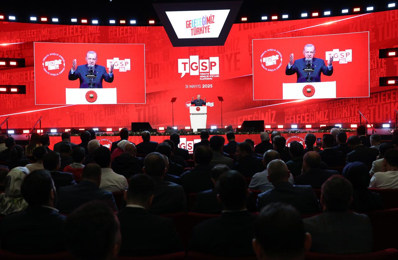 ISTANBUL, TURKIYE - MAY 31: (----EDITORIAL USE ONLY - MANDATORY CREDIT - TURKISH PRESIDENCY / MURAT KULA / HANDOUT - NO MARKETING NO ADVERTISING CAMPAIGNS - DISTRIBUTED AS A SERVICE TO CLIENTS----) Turkish President Recep Tayyip Erdogan makes a speech as he attends Turkish Youth Summit as Istanbul Congress Center in Istanbul, Turkiye on May 31, 2025. ( TUR Presidency /Murat Kula - Anadolu Agency )