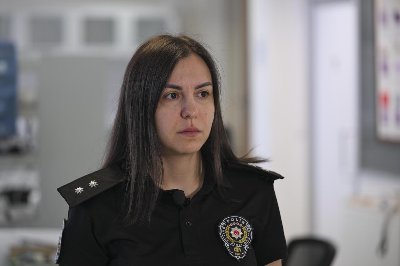 Commissioner Gizem Ozturk, in charge of the Crime Scene Investigation Department, makes a statement on the issue, Ankara, Türkiye, May 4, 2025. (AA Photo)