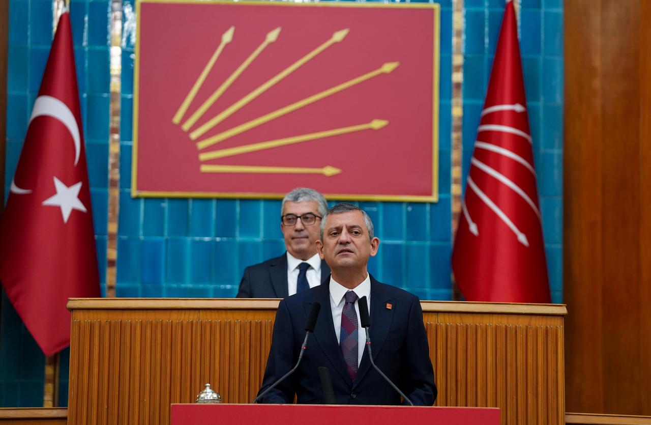 Main opposition leader Ozgur Ozel attacked in Istanbul