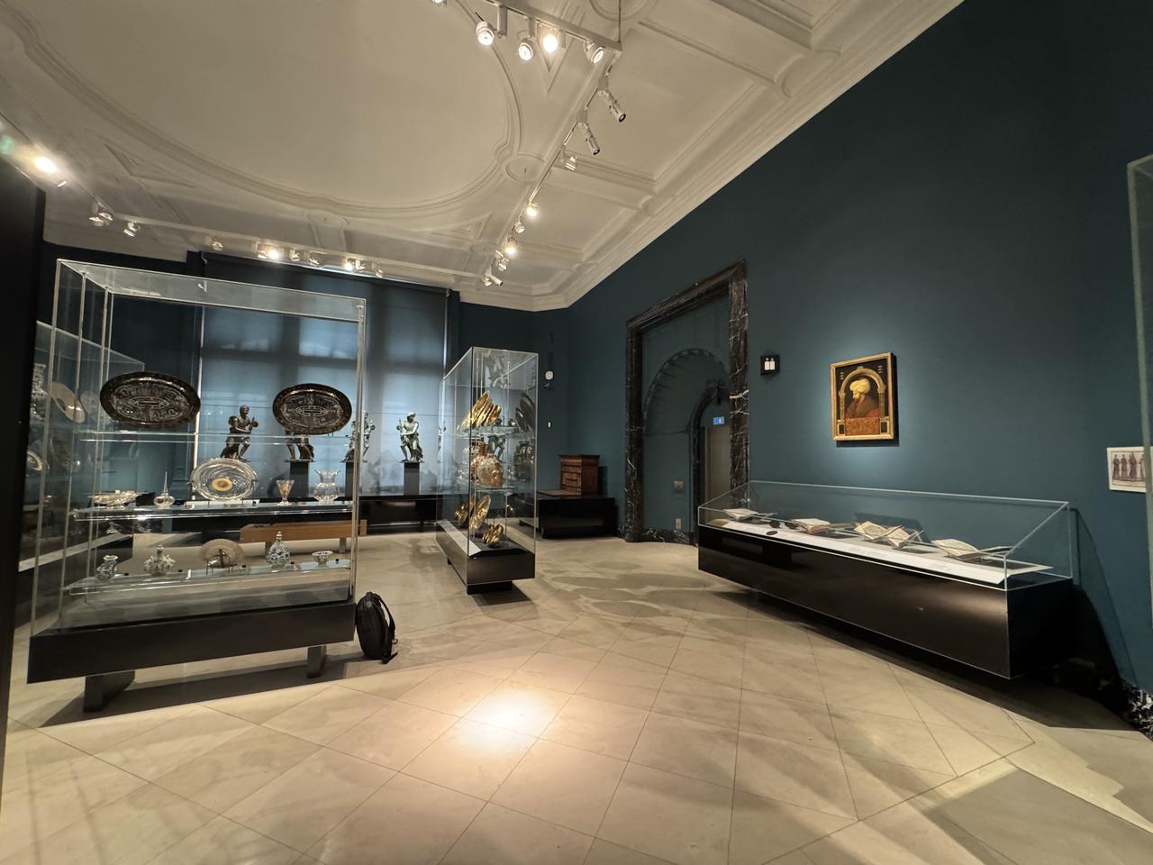 Portraits and medallions depicting Sultan Mehmed II along with many other artifacts are on display at the Victoria and Albert Museum in London, UK, May 3, 2025. (AA Photo)