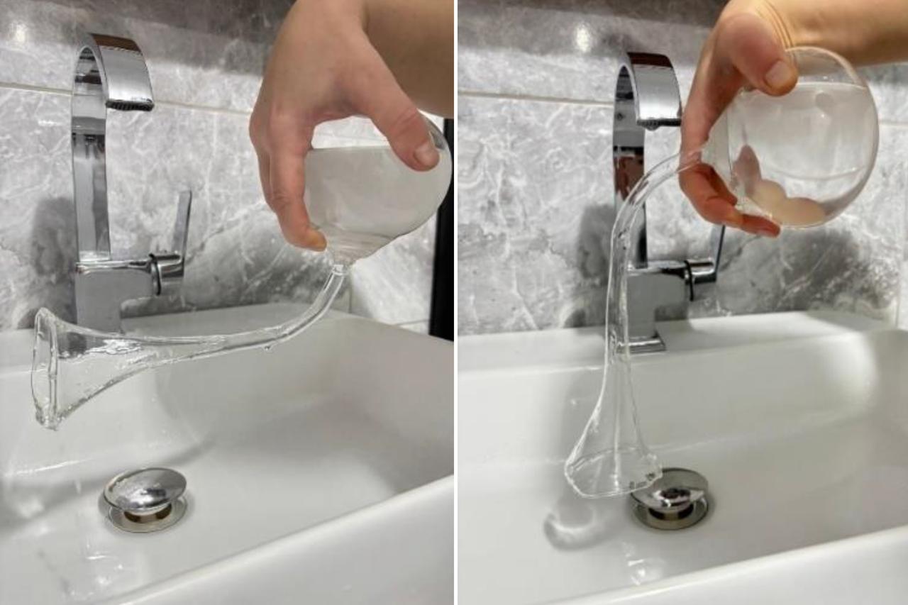 Drainage of liquid from the vase in two distinct holding positions with the spout in an open position, March 29, 2025. (Photo via Ugur Ozyilmaz/Omur Dunya Cakmakli)