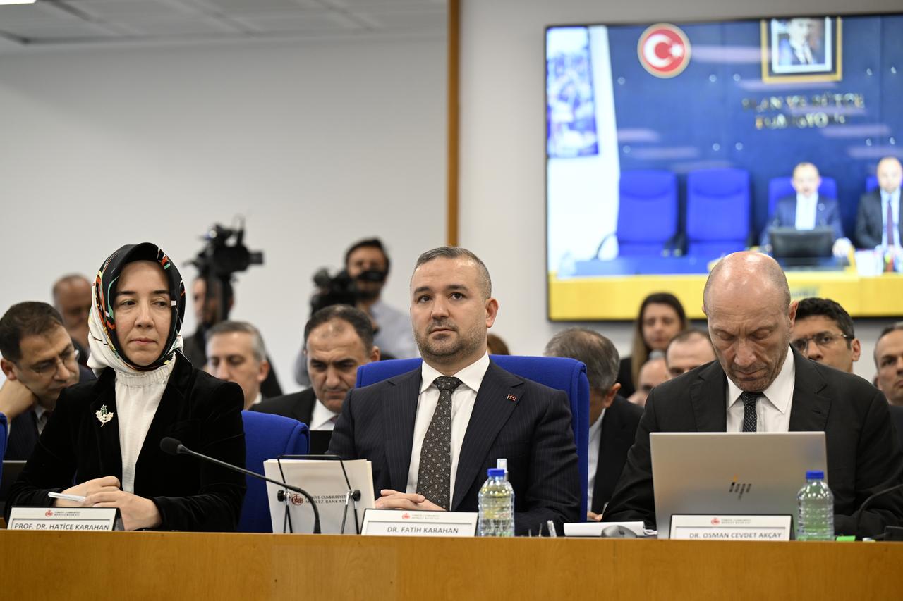 Deputy Governors of the Turkish Central Bank, Prof. Dr. Hatice Karahan (left) and Dr. Osman Cevdet Akçay (right), attend the parliamentary committee meeting in Ankara, Türkiye, on May 6, 2025. (AA Photo)