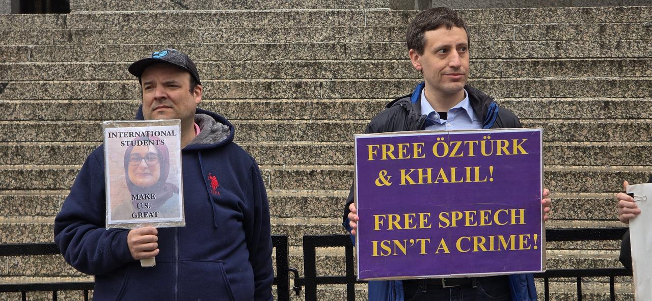 NEW YORK, UNITED STATES - MAY 06: People take part in a rally and a protest in solidarity with Rumeysa Ozturk and Mohsen Mahdawi outside New York Federal Court as the court hears the U.S. government request to appeal the decisions in their cases in New York, United States on May 06, 2025. ( Mostafa Bassim - Anadolu Agency )
