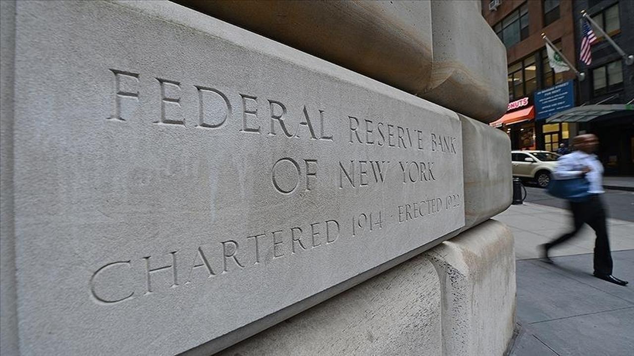 US Fed holds rates at 4.50%, warns of rising inflation risk