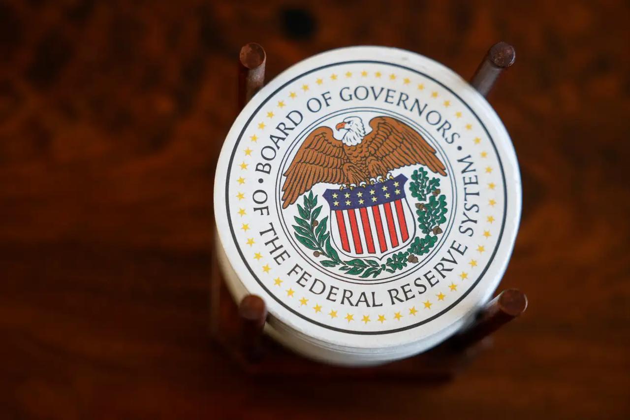 The seal of the United States Federal Reserve System is displayed ahead of a news conference with Chairman Jerome Powell following a Federal Open Market Committee (FOMC) meeting at the Federal Reserve in Washington, U.S. on March 19, 2025. (AFP Photo)