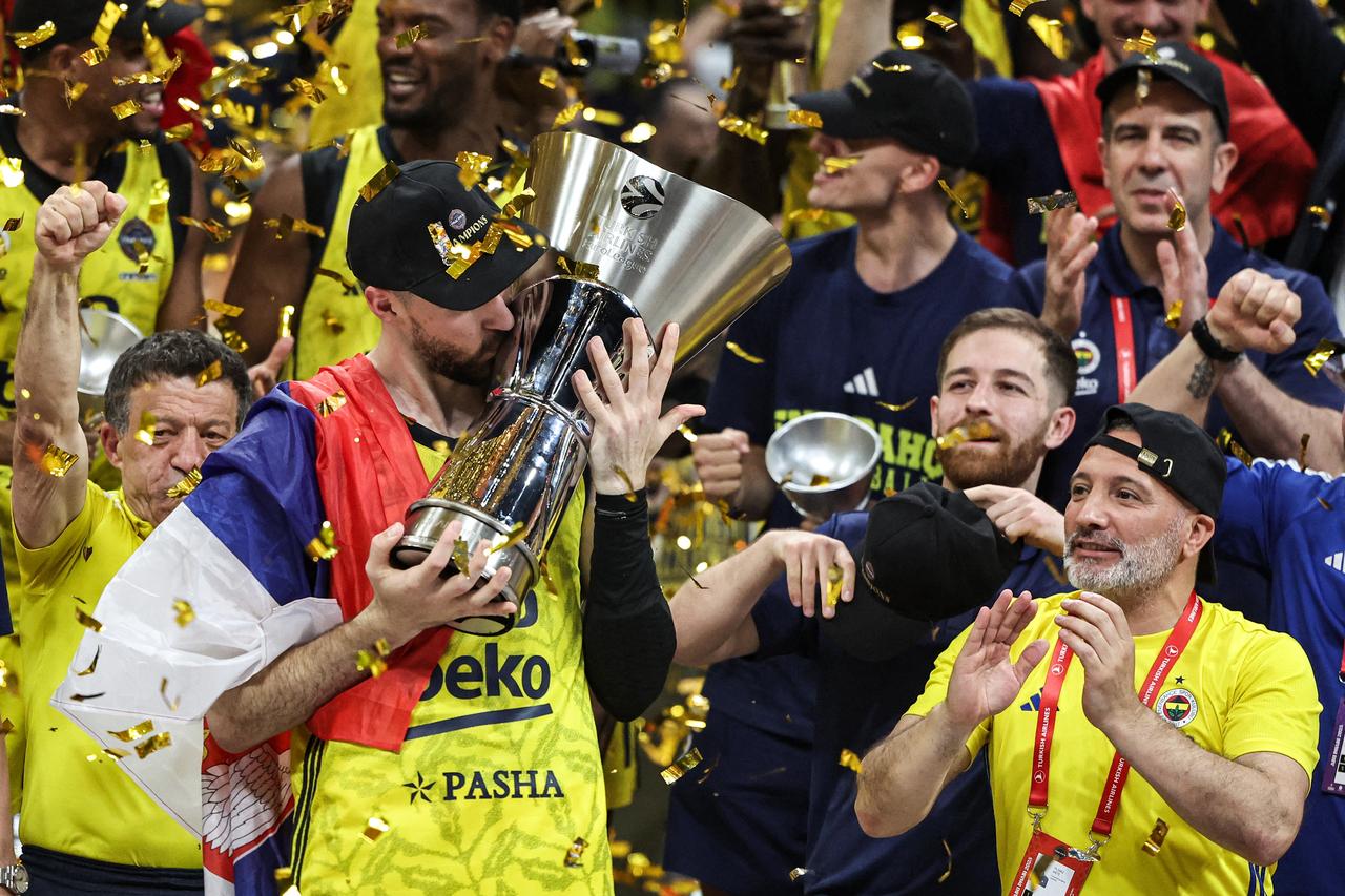 Olimpia Milano offers $9,2M deal to Fenerbahce’s Marko Guduric
