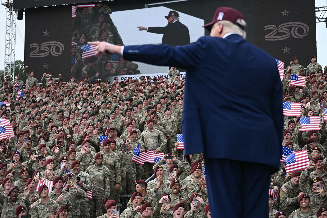 US President Donald Trump gestures as he arrives to speak at Fort Bragg, a US Army military installation, near Fayetteville, North Carolina, on June 10, 2025.  (AFP Photo)