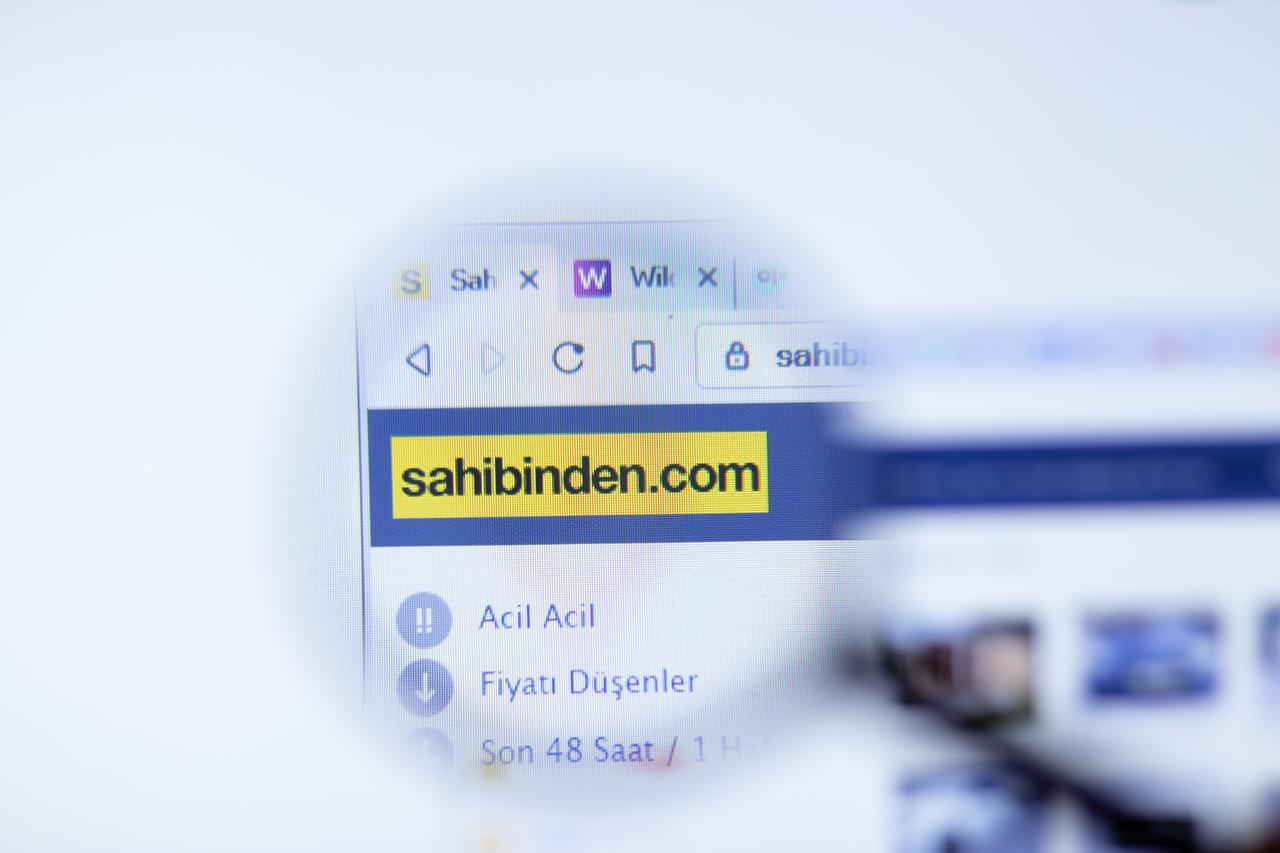 Photo shows sahibinden.com company website with logo close up, accessed on June 14, 2025. (Adobe Stock Photo)