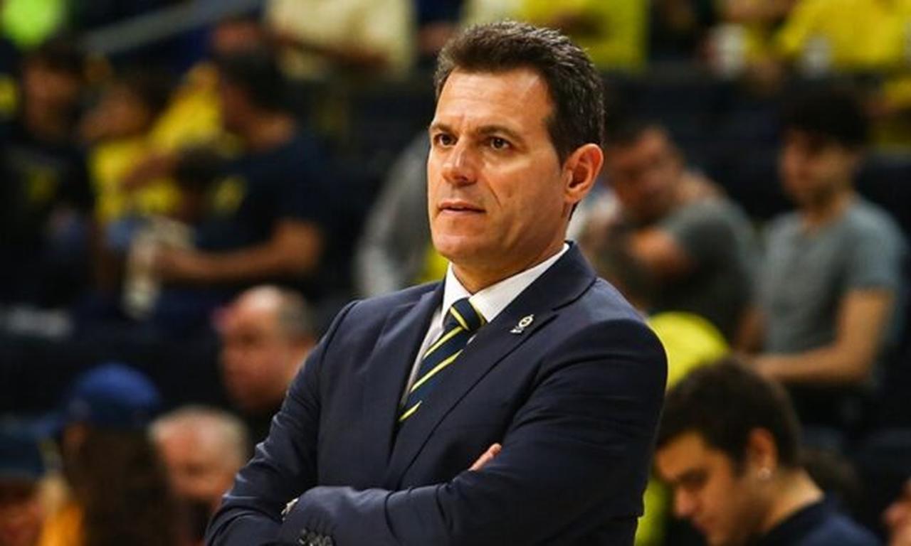 Dimitris Itoudis (head coach of Fenerbahce Beko Istanbul) during the Euroleague basketball championship match Segafredo Virtus Bologna Vs. Fenerbahce Beko Istanbul - Bologna, December 30, 2022. (AFP Photo)