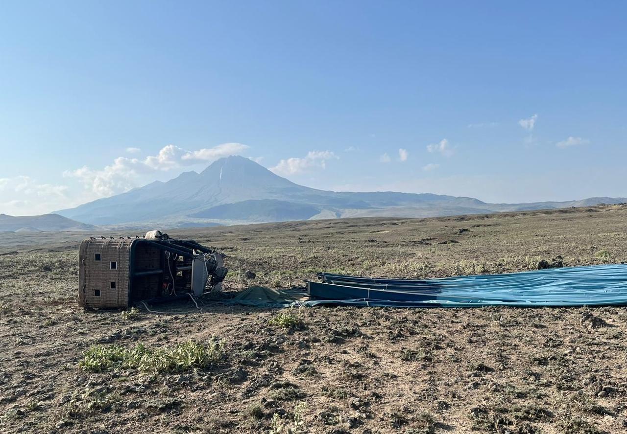 12 Indian tourists and 19 Indonesian tourists are injured in two seperate hot air balloon accidents in Türkiyes Aksaray province.  (AA Photo)