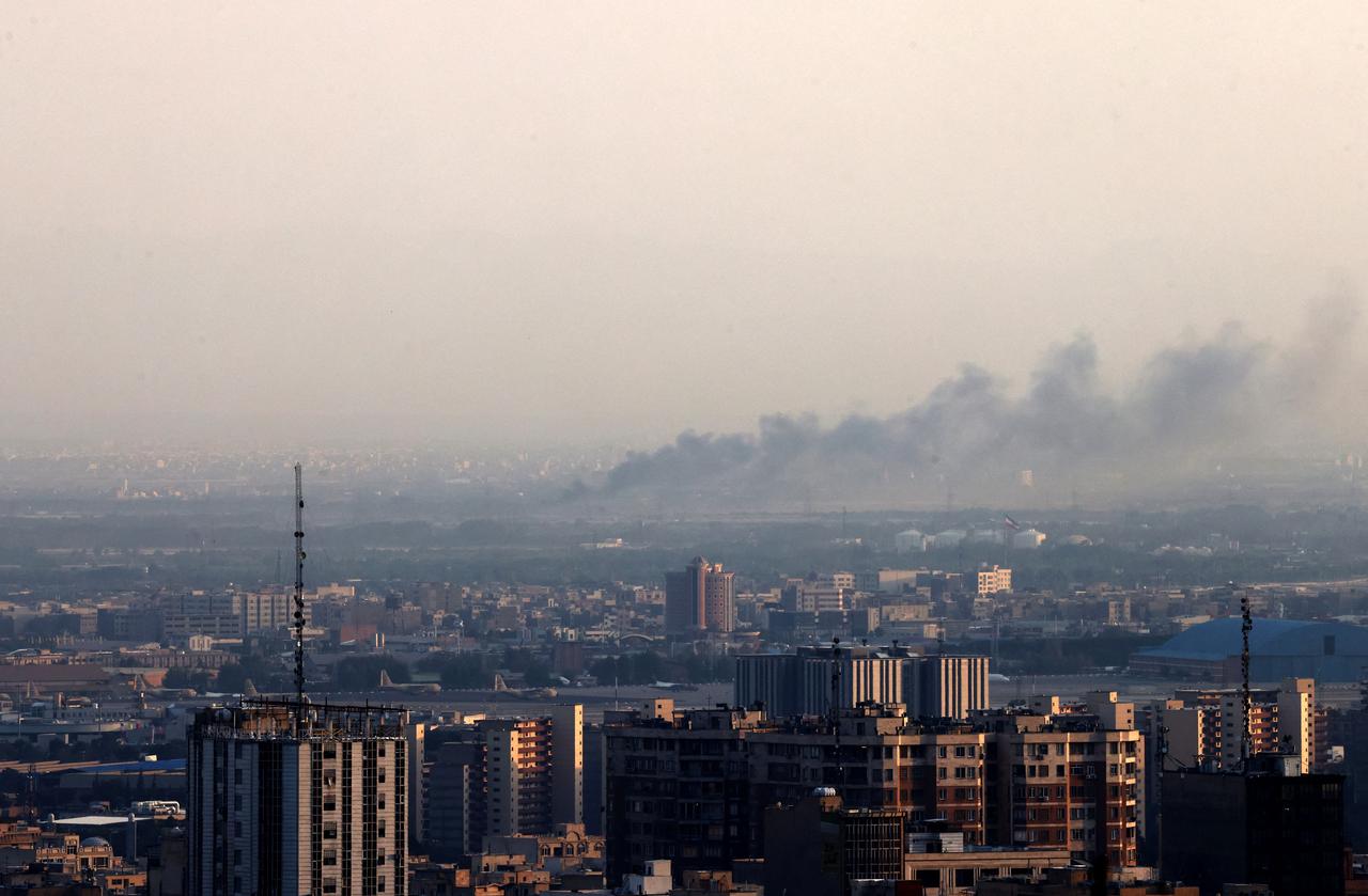 Smoke billows from an explosion in Tehran on June 16, 2025. (AFP Photo)