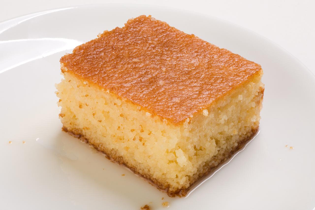 Traditional Turkish dessert Revani. (Adobe Stock Photo)