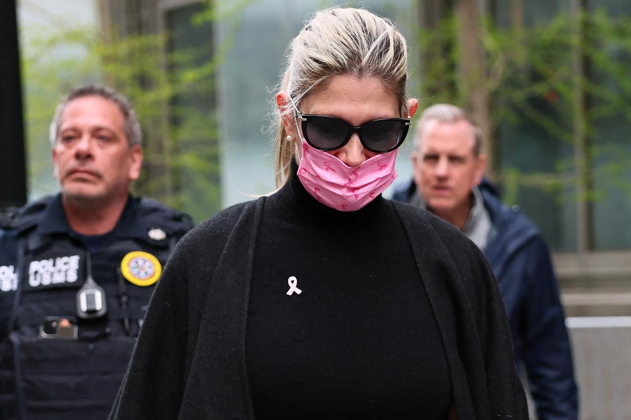 Nadine Menendez, wife of former Senator Bob Menendez (D-NJ), leaves Manhattan Federal Court after her trial in New York City on April 21, 2025. (AFP Photo)