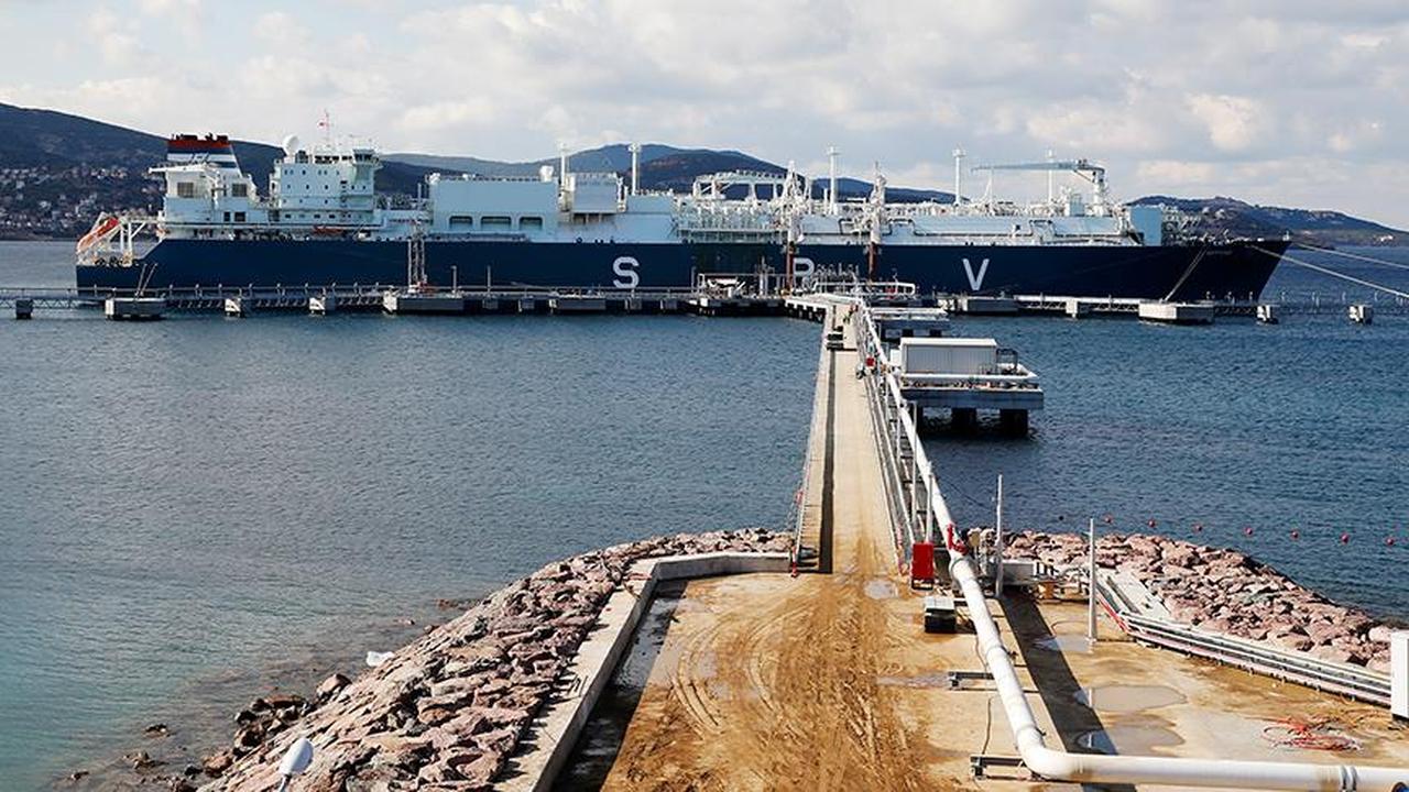 A floating storage and regasification unit (FSRU) is docked at an LNG terminal in Aliaga, Izmir, Türkiye, accessed on June 18, 2025. (AA Photo)
