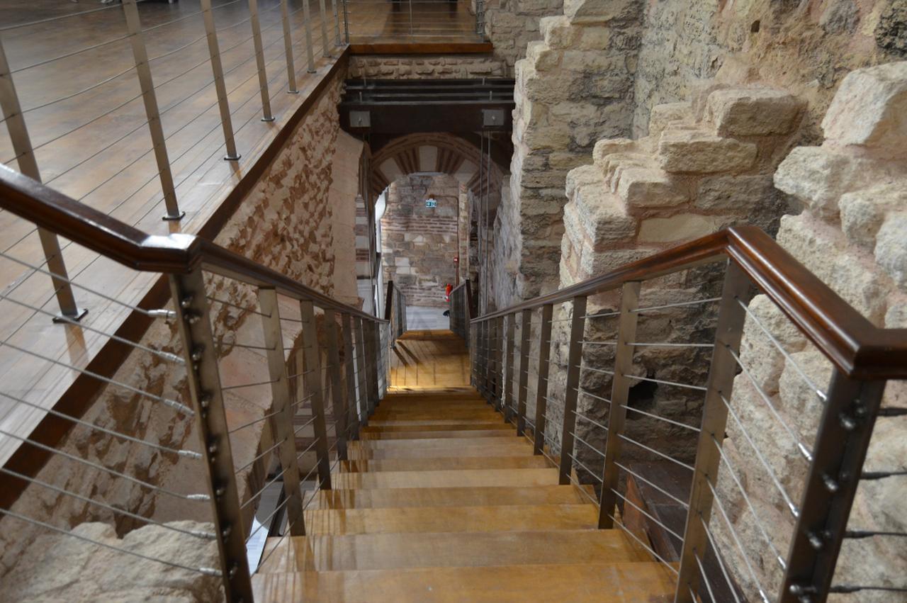 A view of the exhibition space inside the Palace of the Porphyrogenitus (Tekfur Palace) after its conversion into a museum, Istanbul, Türkiye, December 17, 2020. (Photo via The Byzantine Legacy)