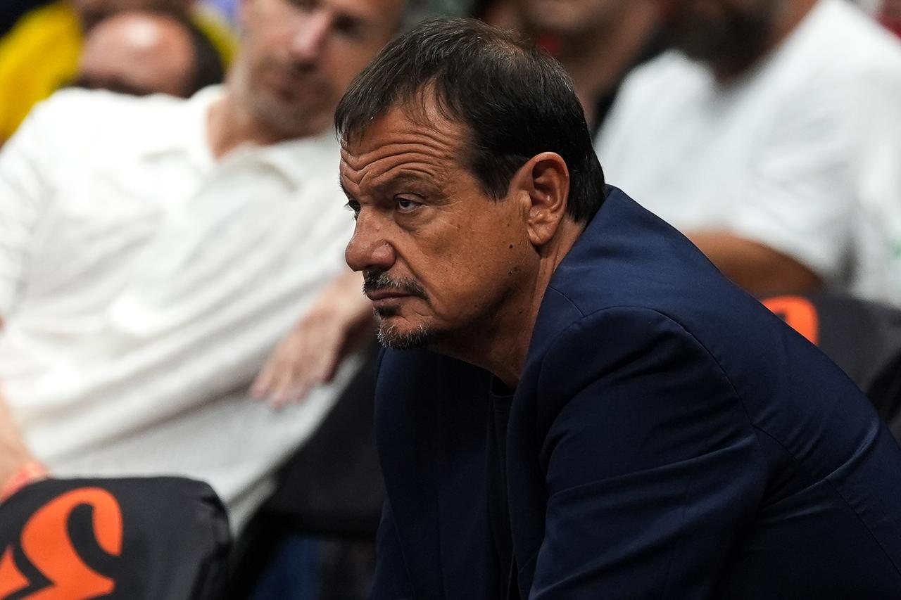 Ergin Ataman, head coach of Panathinaikos AKTOR, follows the Turkish Airlines EuroLeague Final Four third-place basketball match between Panathinaikos AKTOR and Olympiacos at the Etihad Arena in Abu Dhabi, United Arab Emirates on May 25, 2025. (AA Photo)