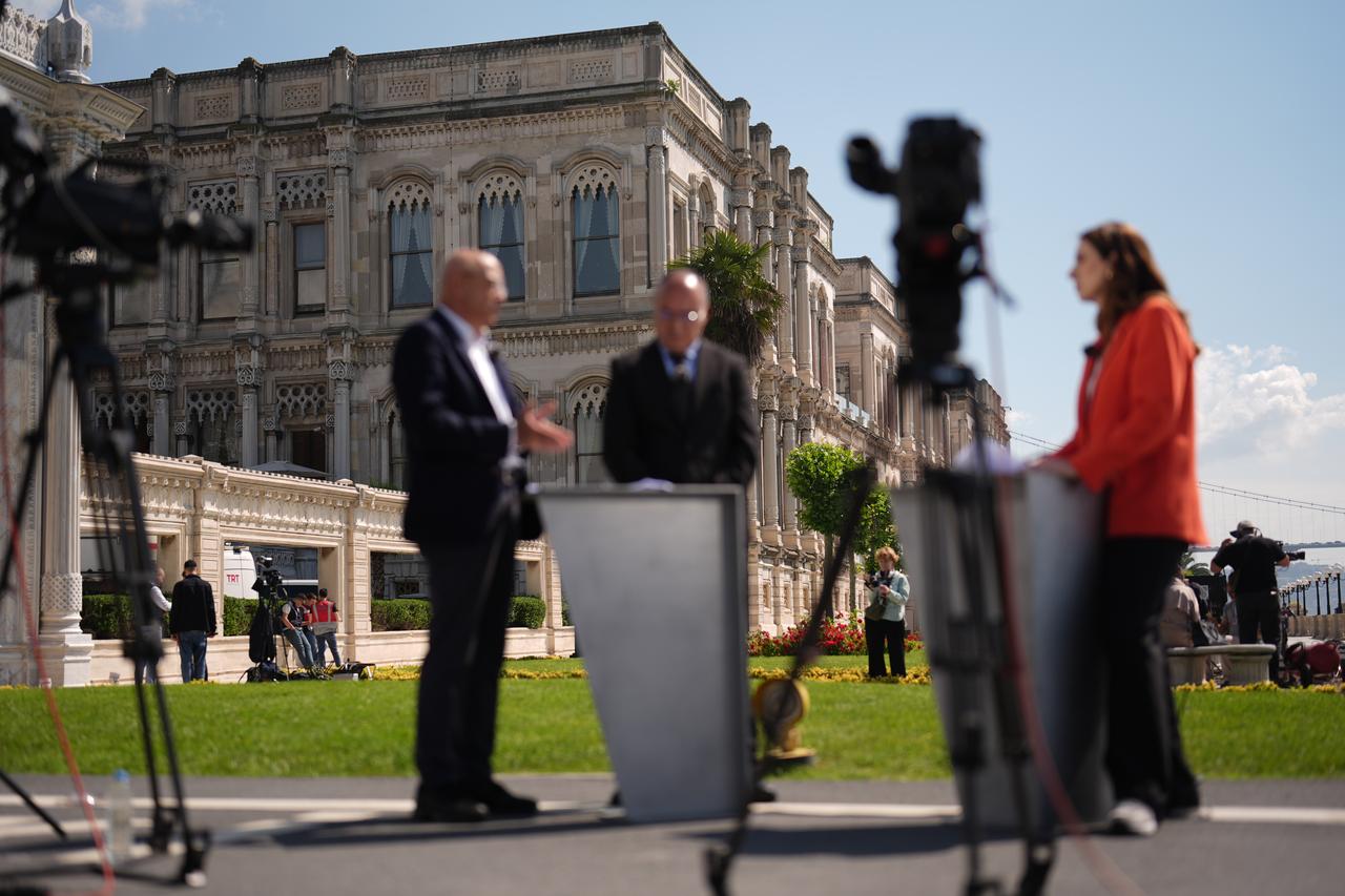 ISTANBUL, TURKIYE - JUNE 02: Local and international media show strong interest in the negotiations between Russian and Ukrainian delegations set to take place at Ciragan Palace in Istanbul, Turkiye on June 2, 2025. ( Hakan Akgün - Anadolu Agency )
