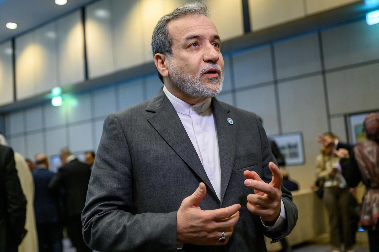 Iran foreign minister Abbas Araghchi speaks journalists ahead the family photo during the 51st session of the Council of Foreign Ministers of the Organization of Islamic Cooperation (OIC) in Istanbul, on June 21, 2025. (AFP Photo)