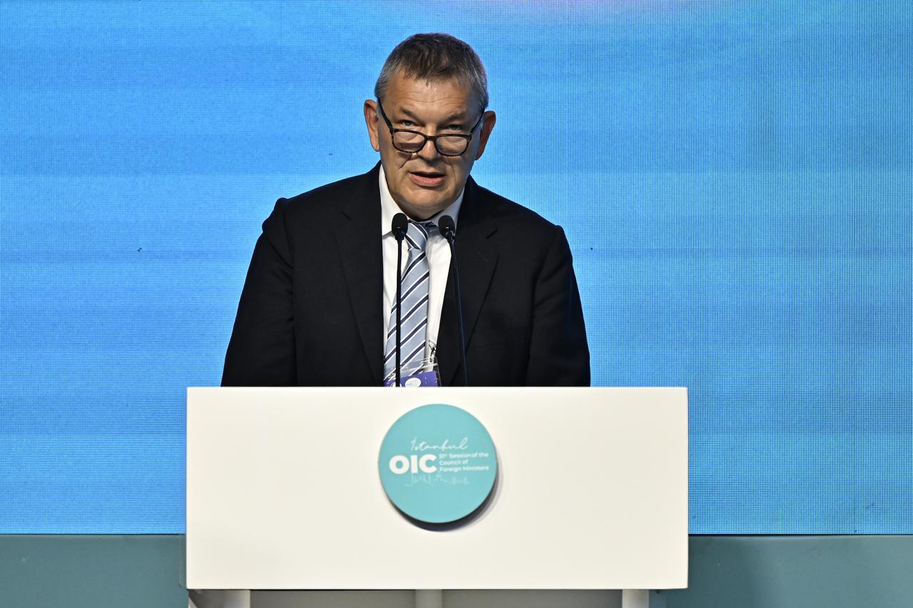 Commissioner-General of the United Nations Relief and Works Agency for Palestine Refugees in the Near East (UNRWA) Philippe Lazzarini makes a speech during the 51st Meeting of the Council of Foreign Ministers of the Organization of Islamic Cooperation (OIC) in Istanbul, Türkiye, on June 21, 2025. (AA Photo)