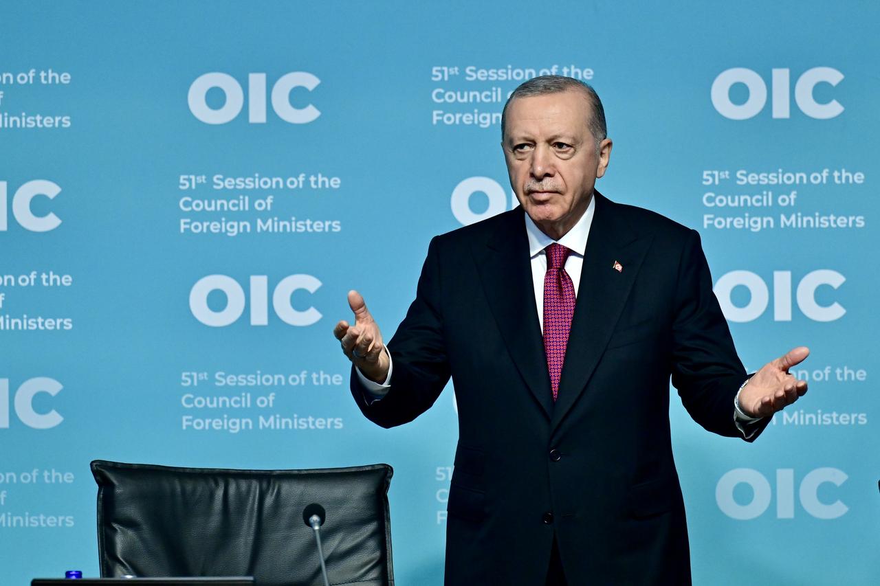 President Recep Tayyip Erdogan makes a speech during the 51st Meeting of the Council of Foreign Ministers of the Organization of Islamic Cooperation (OIC) at Lutfi Kirdar International Convention and Exhibition Center in Istanbul, Türkiye, on June 21, 2025. (AA Photo)