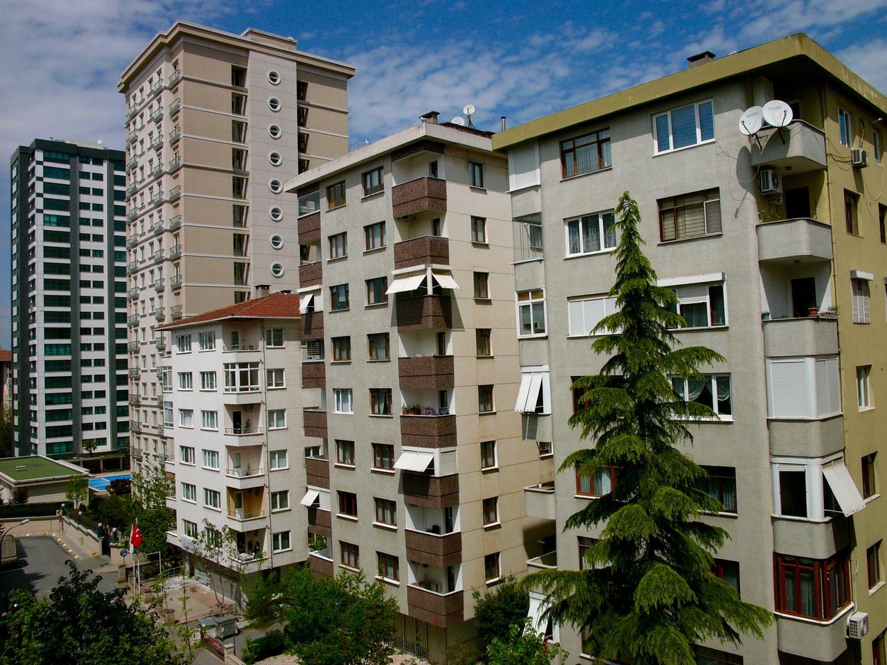 Aerial view of residential apartment buildings in Kadikoy district of Istanbul, Türkiye, accessed on June 21, 2025. (Adobe Stock Photo)