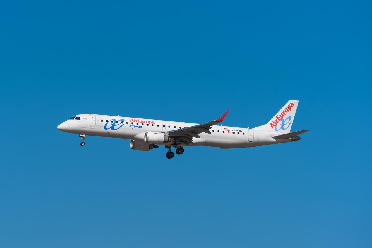 Air Europa Embraer ERJ 195 LR prepares to land at Madrid-Barajas Airport in Spain on May 22, 2017. (Adobe Stock Photo)