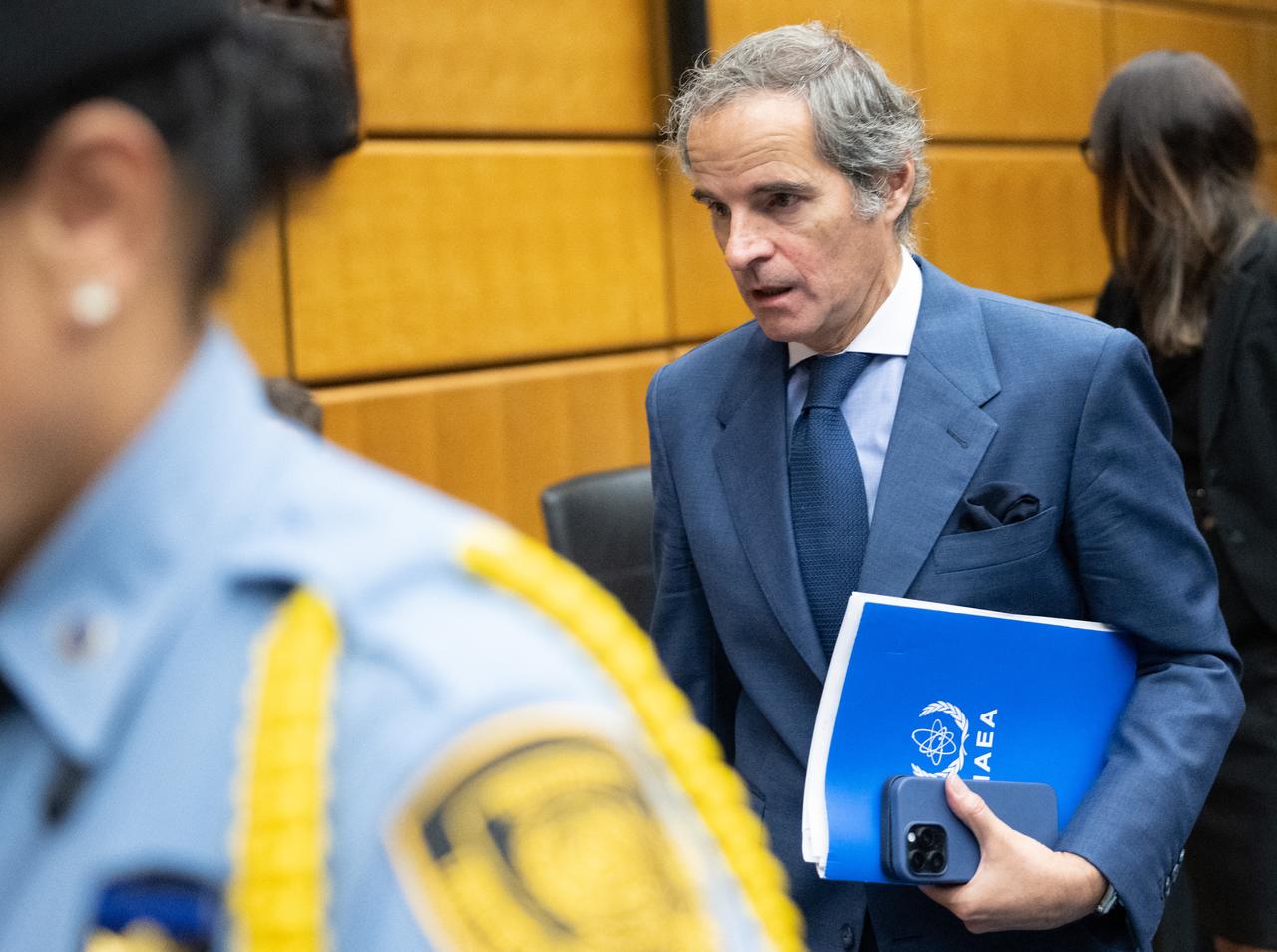 Rafael Grossi (C), Director General of the International Atomic Energy Agency (IAEA), arrives for the IAEA’s Board of Governors meeting at the agencys headquarters in Vienna, Austria on June 16, 2025. (AFP Photo)