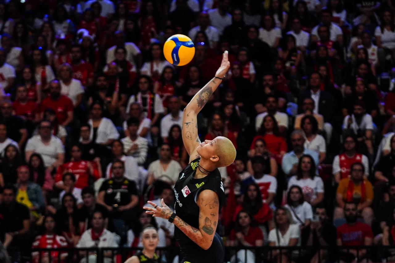 Melissa Teresa Vargas of Turkiye in action during the FIVB Womens Nations League (VNL) 2nd week volleyball match between South Korea and Turkiye at Sinan Erdem Dome in Istanbul, Turkiye on June 21, 2025.  (AA Photo)