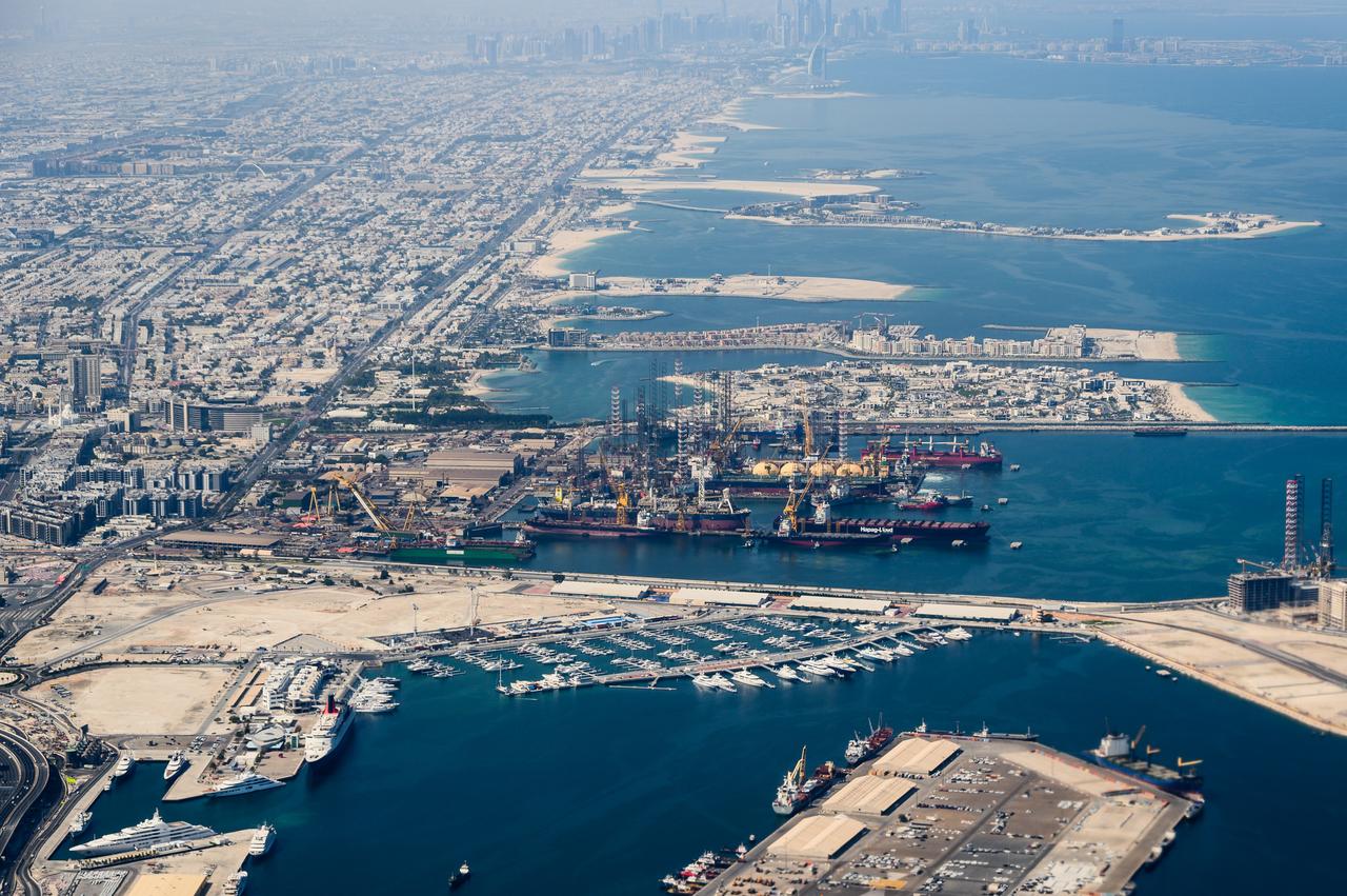 Aerial view of the Port of Dubai, a key logistics and trade hub in the Persian Gulf, showing commercial docks, oil tankers in the UAE, accessed on June 23, 2025. (Adobe Stock Photo)