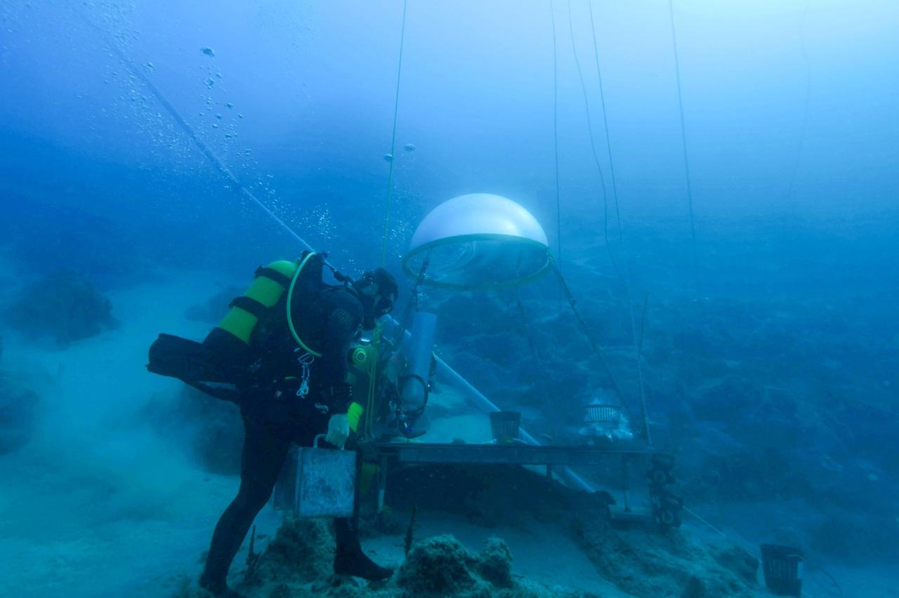 A view of the underwater excavation and documentation works at the Hellenistic-era shipwreck in Serce Harbor—an ancient maritime shelter in Marmaris, Mugla, Türkiye, June 19, 2025. (AA Photo)