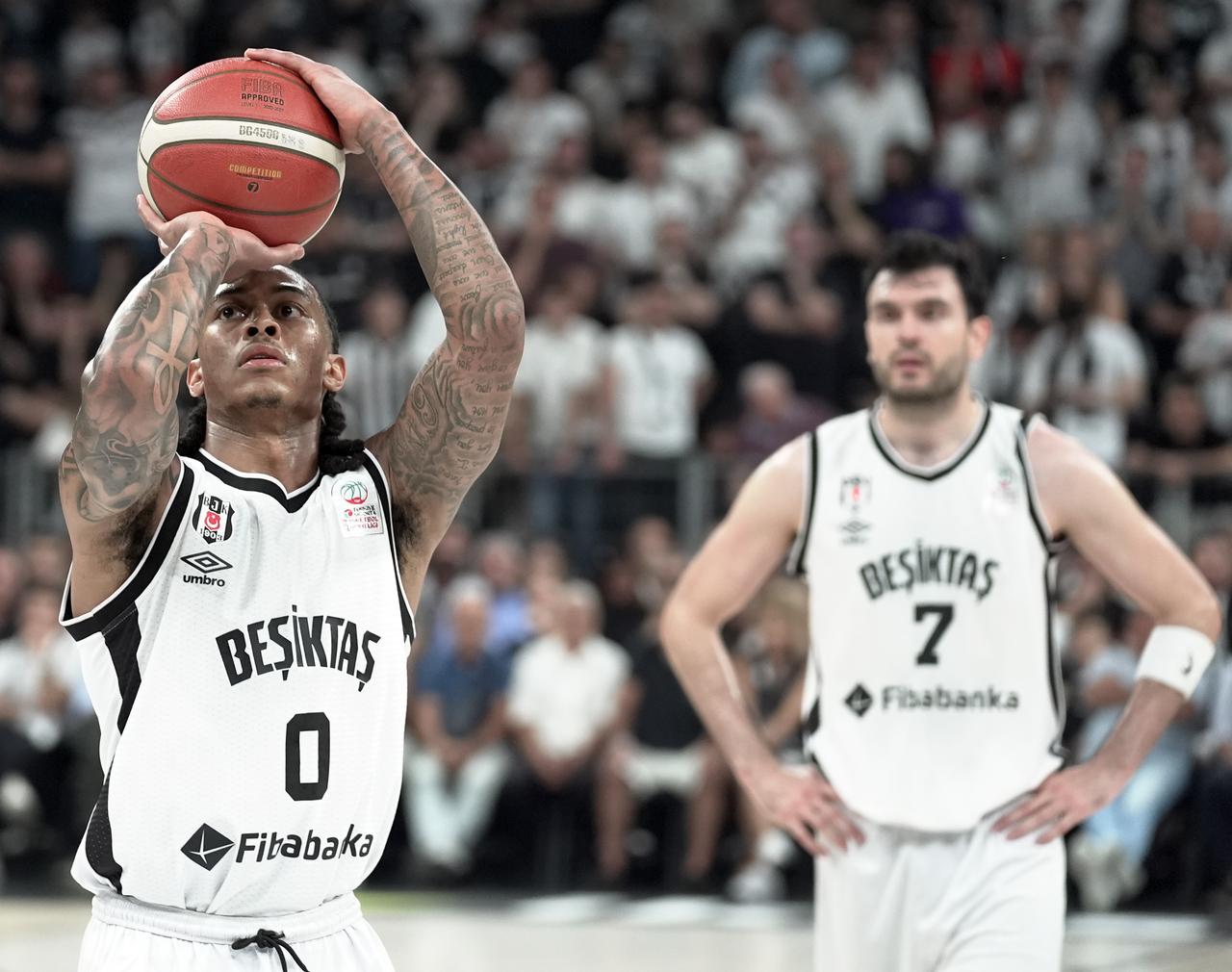 Kyle Allman (0) of Besiktas Fibabanka in action during Game 4 of the Türkiye Sigorta Basketball Super League playoff finals between Fenerbahce Beko and Besiktas Fibabanka at Basketball Development Center in Istanbul, Türkiye on June 23, 2025. (AA Photo)