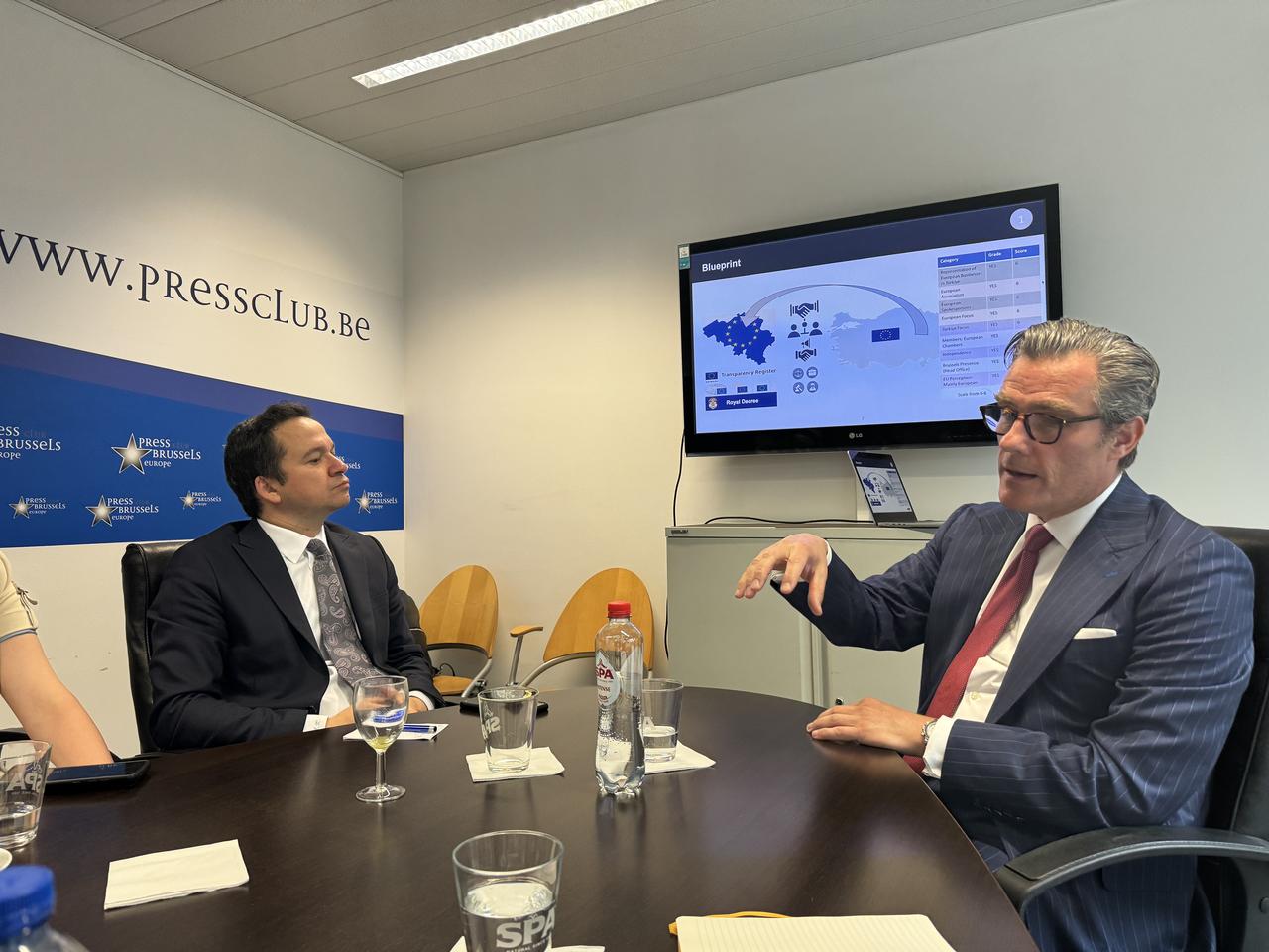 Markus Slevogt, President of the European Turkish Trade and Investment Council (ETTIC), speaks during a briefing on the Türkiye-EU Customs Union update process at the Brussels Press Club, June 23, 2025. (AA Photo)