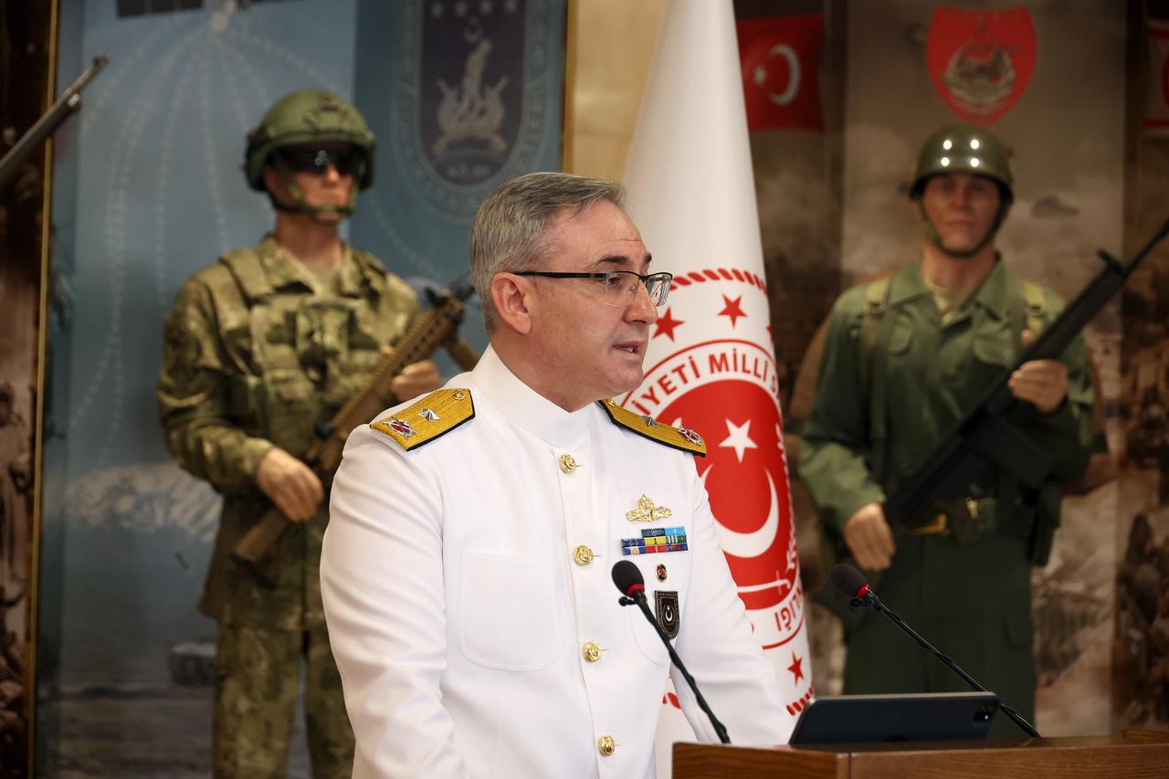 Turkish Ministry of National Defense (MoD) spokesperson Rear Admiral Zeki Akturk speaks at a press briefing held at the Land Forces Command on 26 June, 2025. (AA Photo)