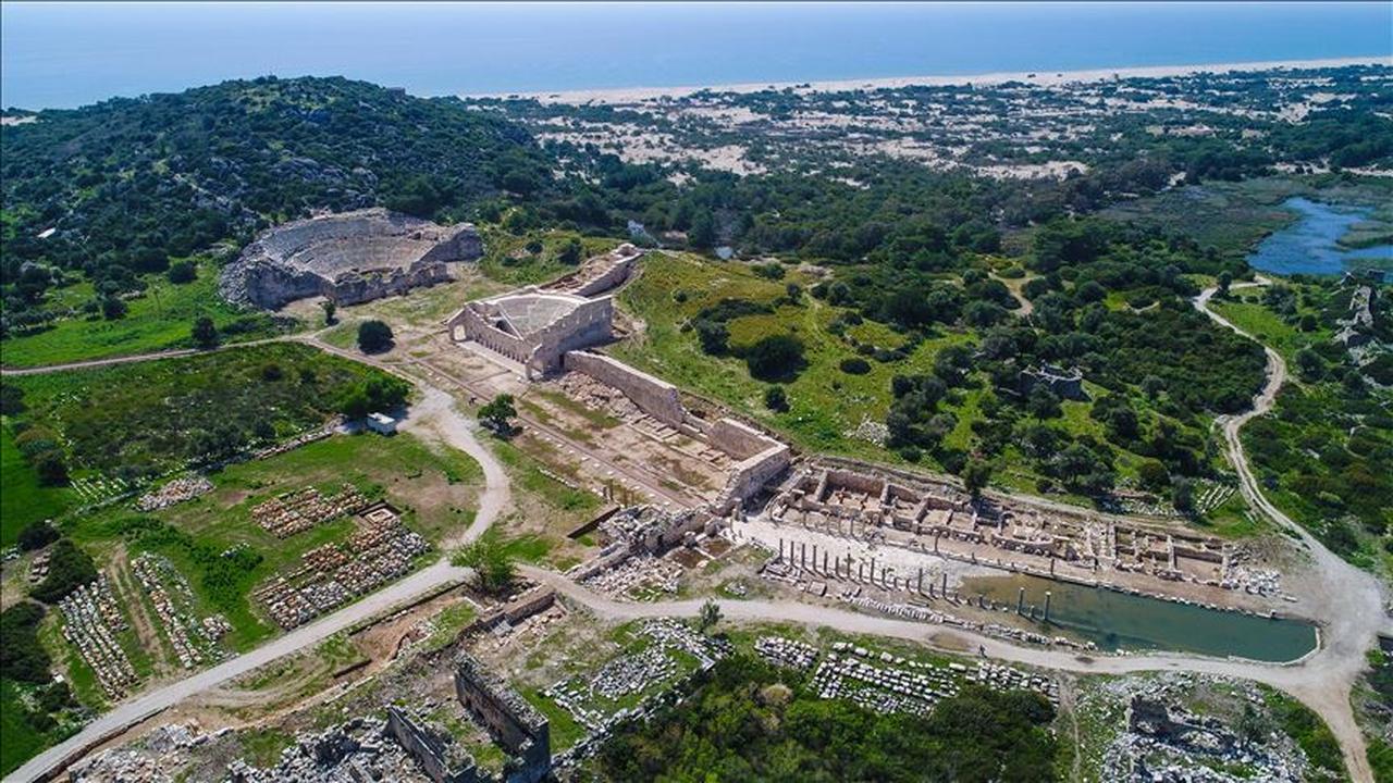 The Lycian Way, named after the ancient civilization of Lycia, runs 540 kilometers (335 miles) along the Mediterranean coast from Mugla province to southern Antalya. (AA Photo)