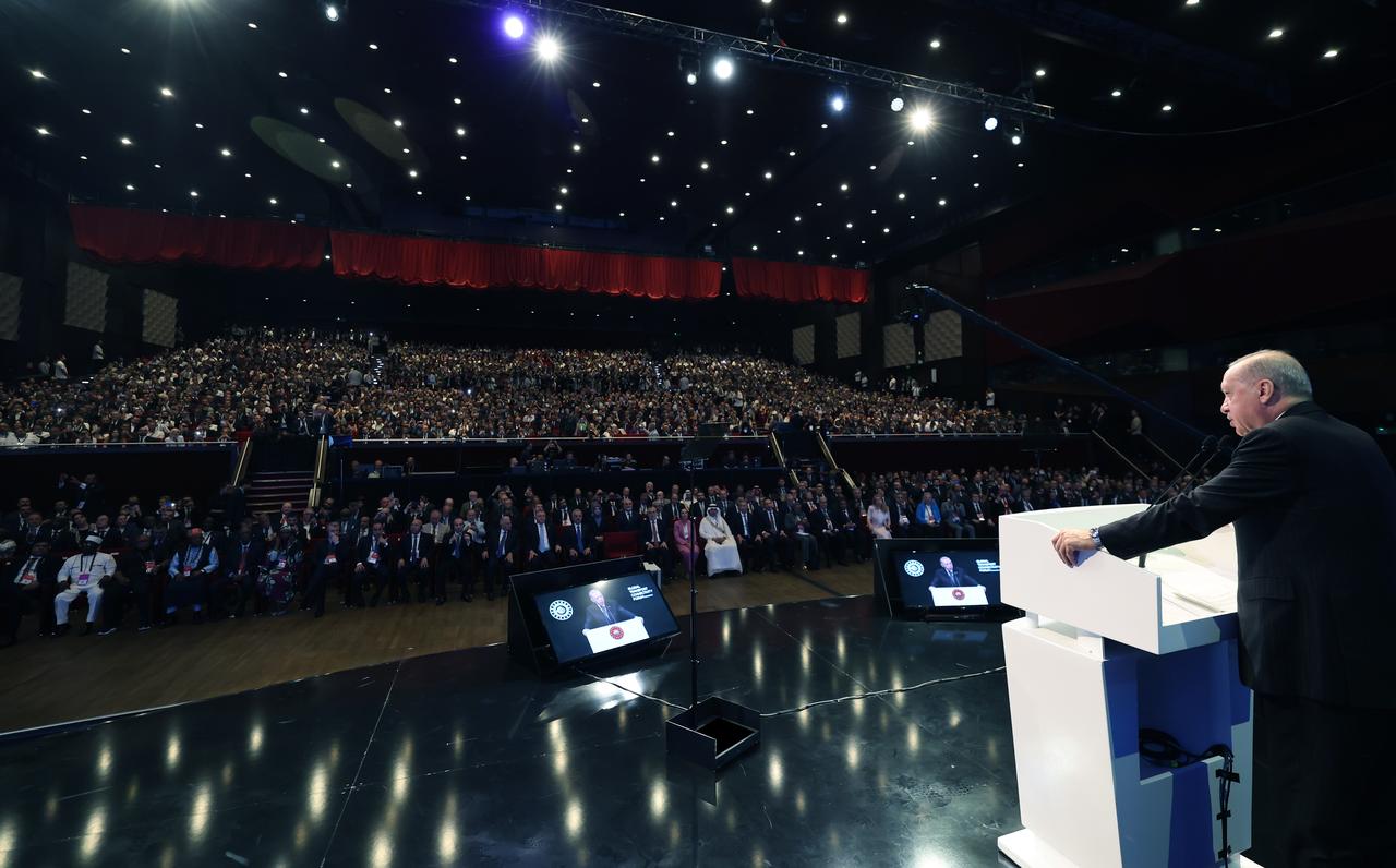 President Recep Tayyip Erdogan makes a speech during the Global Transport Connectivity Forum in Istanbul, Türkiye on June 27, 2025. (TUR Presidency/Murat Cetinmuhurdar/AA)