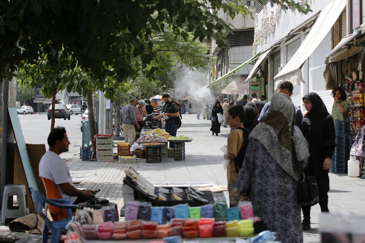 Streets are crowded in the city center as citizens are relieved to return to their daily routines, in Tehran, the capital of Iran, June 26, 2025. (AA Photo)