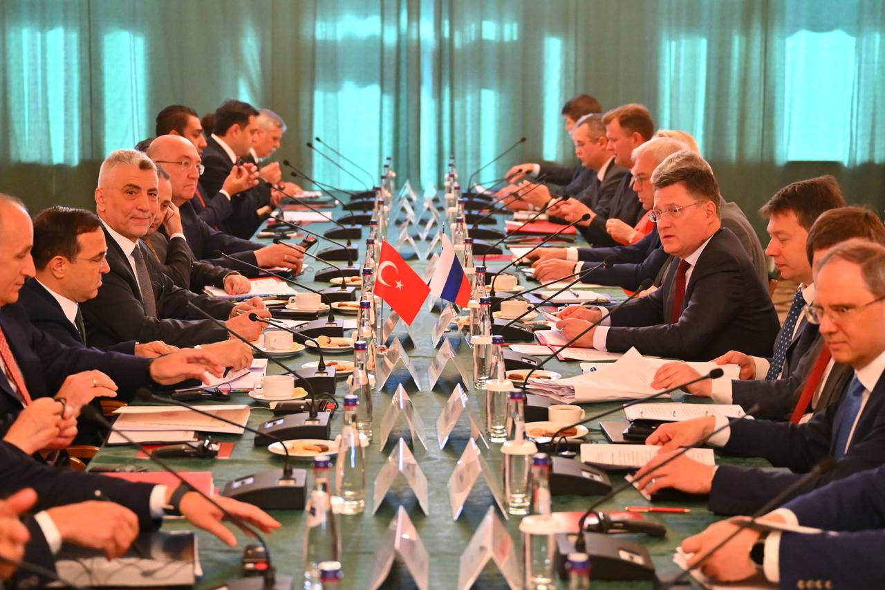 Türkiye, Russia ink roadmap agreement to reach $100B trade target Image