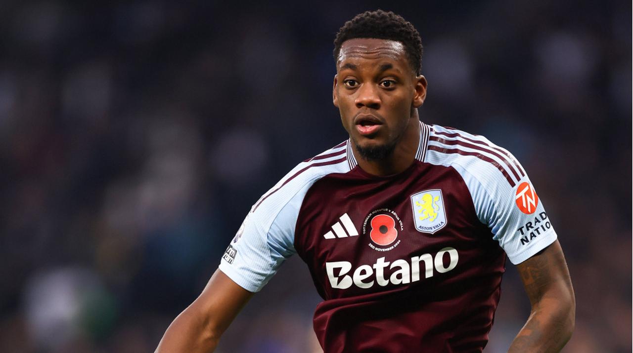 Jhon Duran in Aston Villa colors during a Premier League match in England, accessed on June 28, 2025. (Photo via IMAGO)