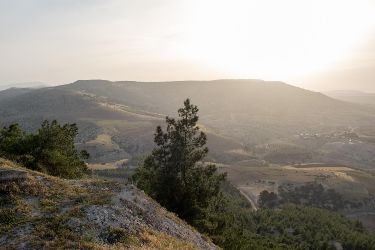 Ravanda ruins on a hilltop at sunset, Kilis, Turkey, accessed on May 10, 2025. (Adobe Stock Photo)