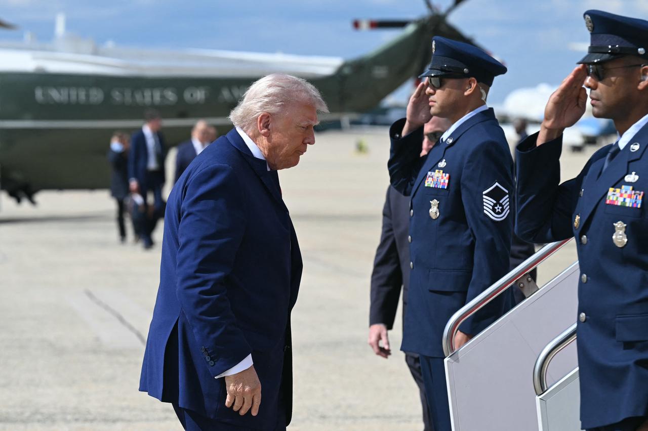 US President Donald Trump walks to board Air Force One prior to departure from Joint Base Andrews in Maryland, May 23, 2025, as he travels to New Jersey for the weekend. (Photo by SAUL LOEB / AFP) (Photo by SAUL LOEB/AFP via Getty Images)