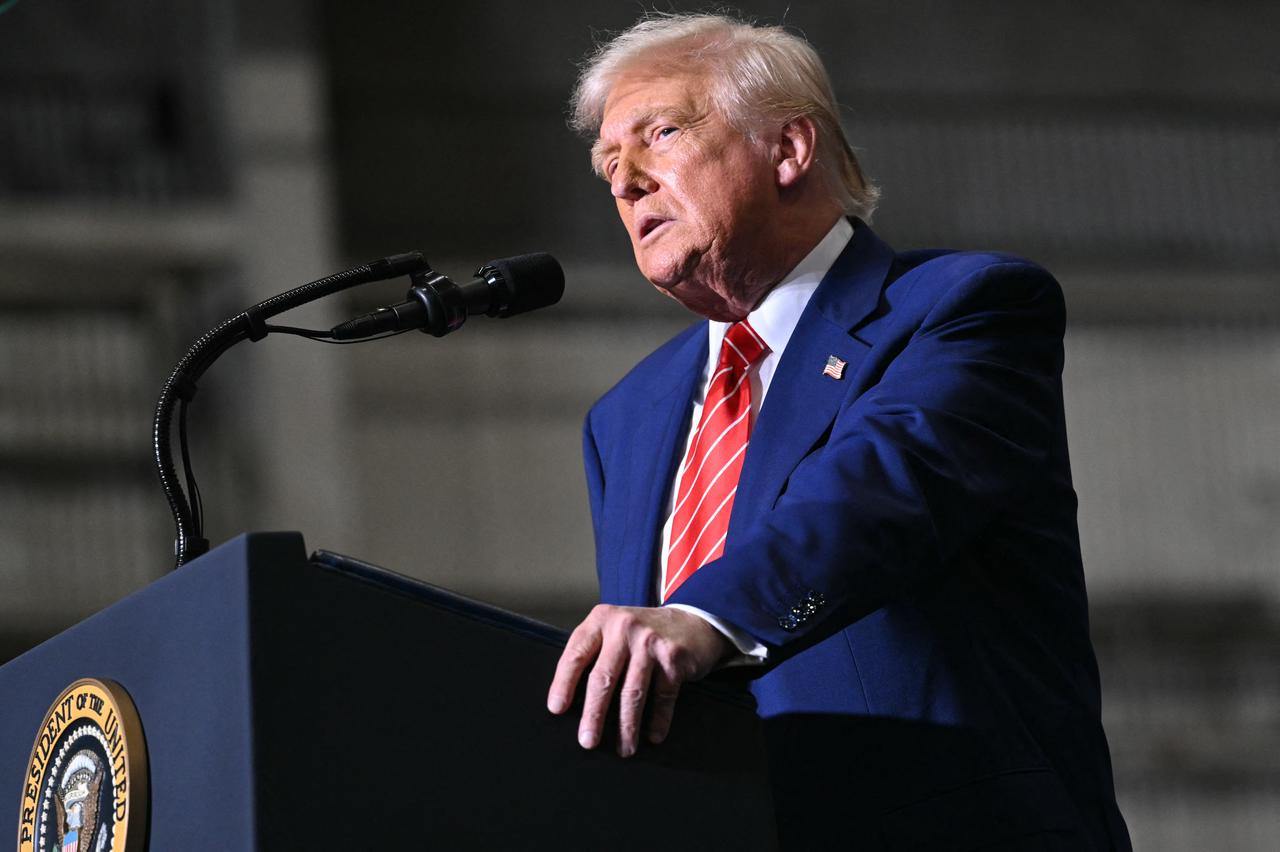 US President Donald Trump speaks during a visit to US Steel - Irvin Works in West Mifflin, Pennsylvania, May 30, 2025, to mark the deal between Nippon Steel and US Steel. (Photo by SAUL LOEB / AFP)
