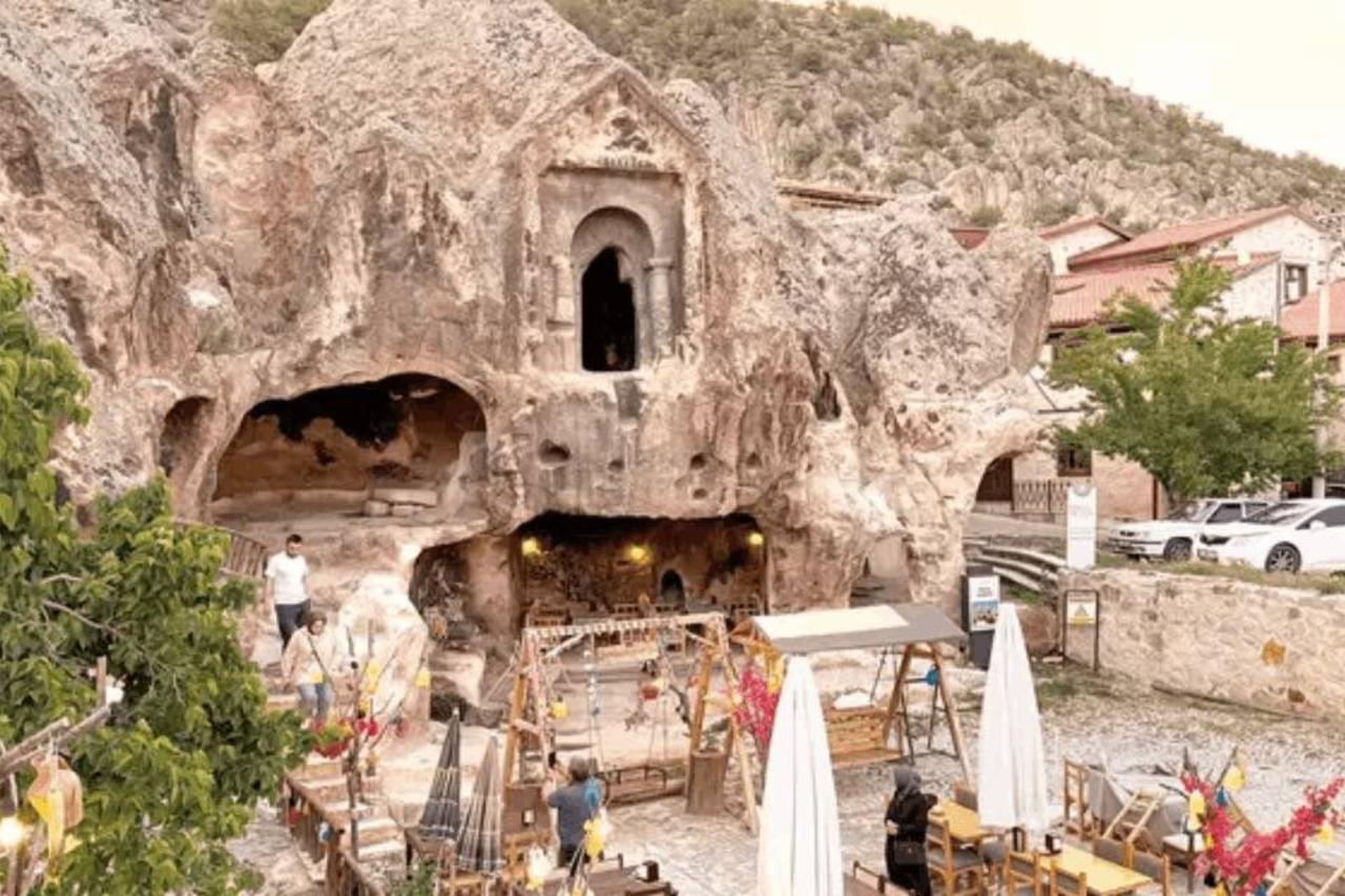 Ancient Phrygian tomb illegally converted into cafe in Türkiye’s Afyonkarahisar