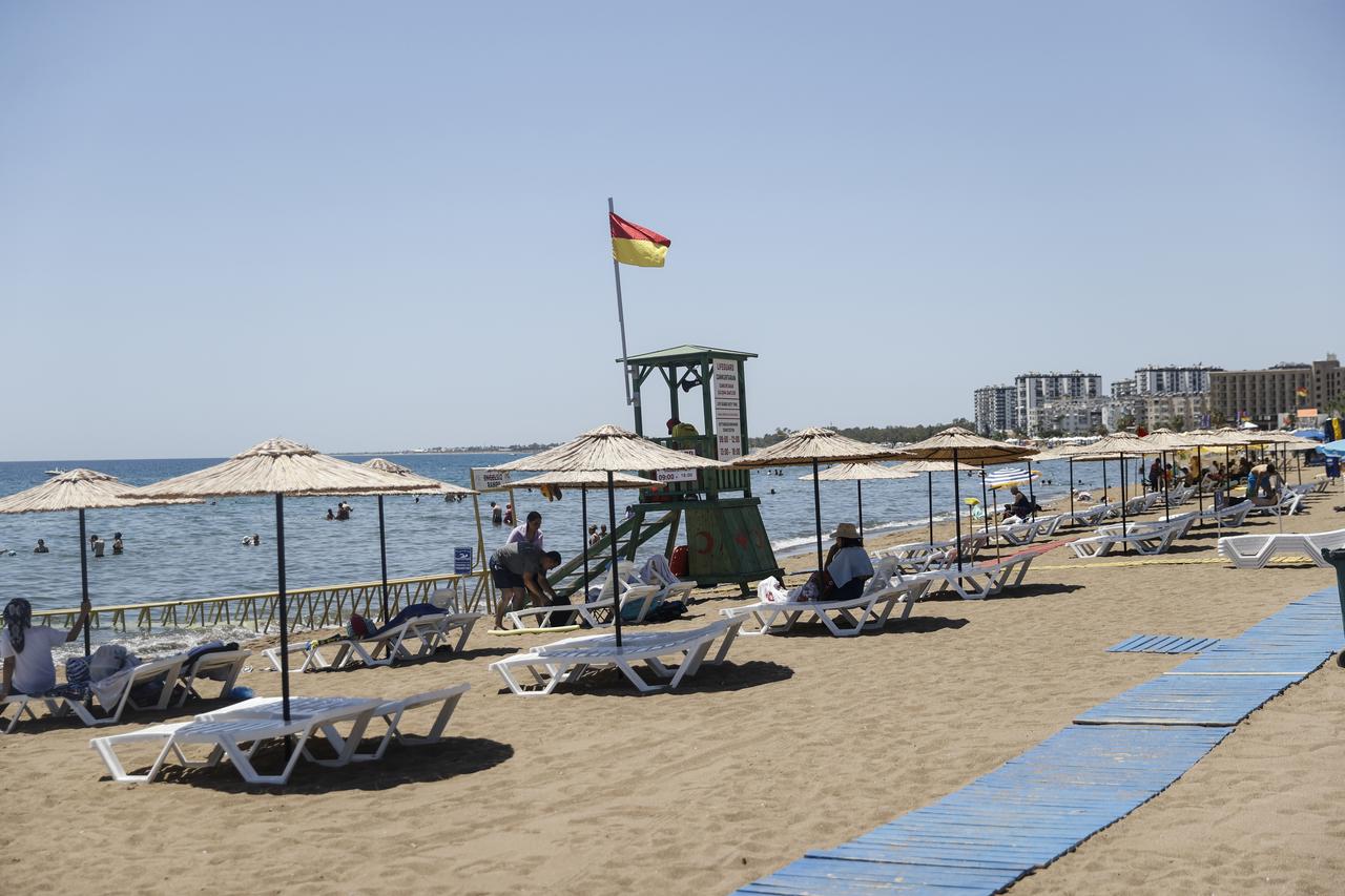 A view of the Blue Flag beach near Kizkalesi, part of the ancient city of Korykos on UNESCO’s World Heritage Tentative List, in Mersin, Türkiye, June 29, 2025. (AA Photo)