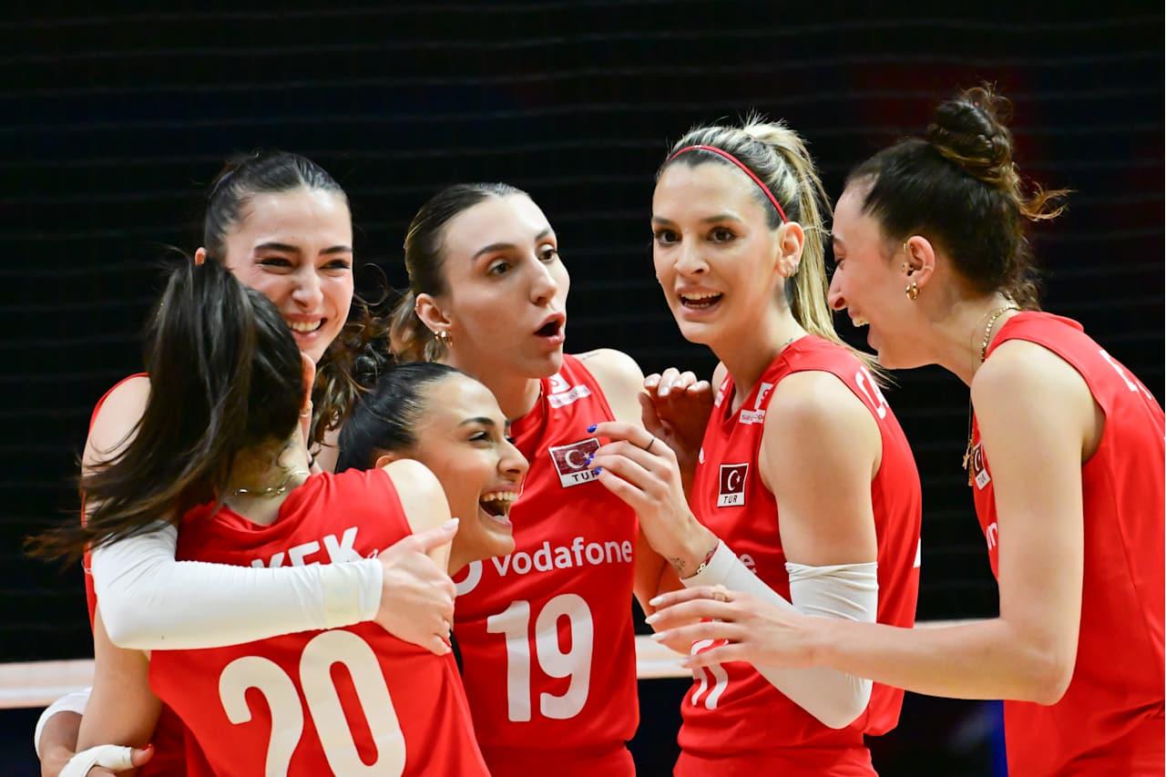 Türkiye opens 2025 Volleyball Nations League with 3–1 win over France – Türkiye Today